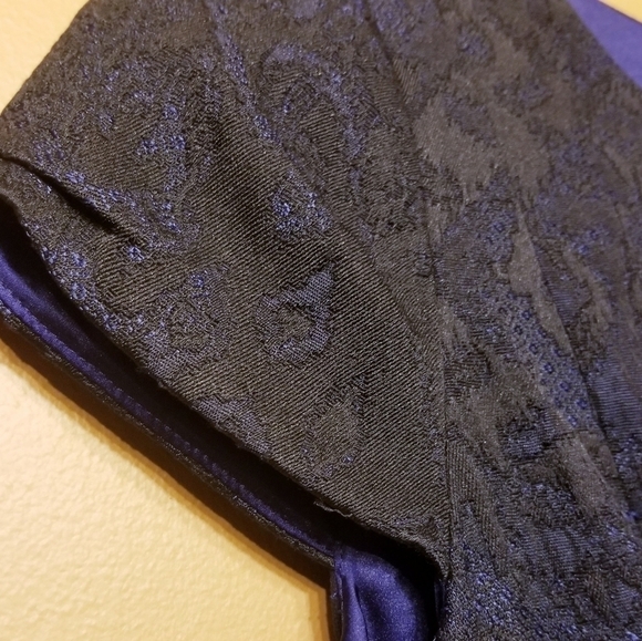 Elie Tahari | Blue Sheath Dress with Lace Overlay (Size 12) - Picture 6 of 10